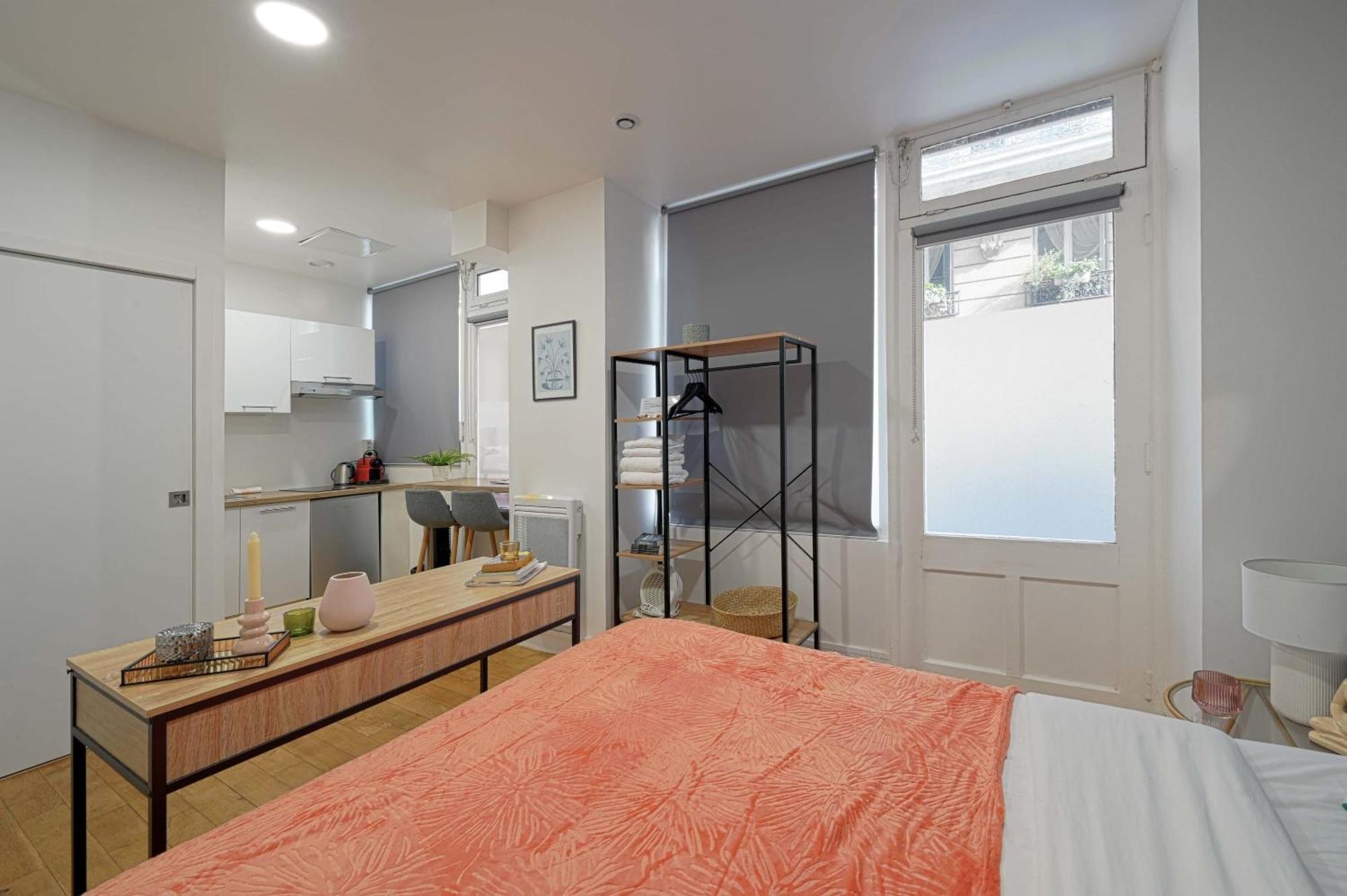 Modern Studio Fully Renovated Париж Екстер'єр фото